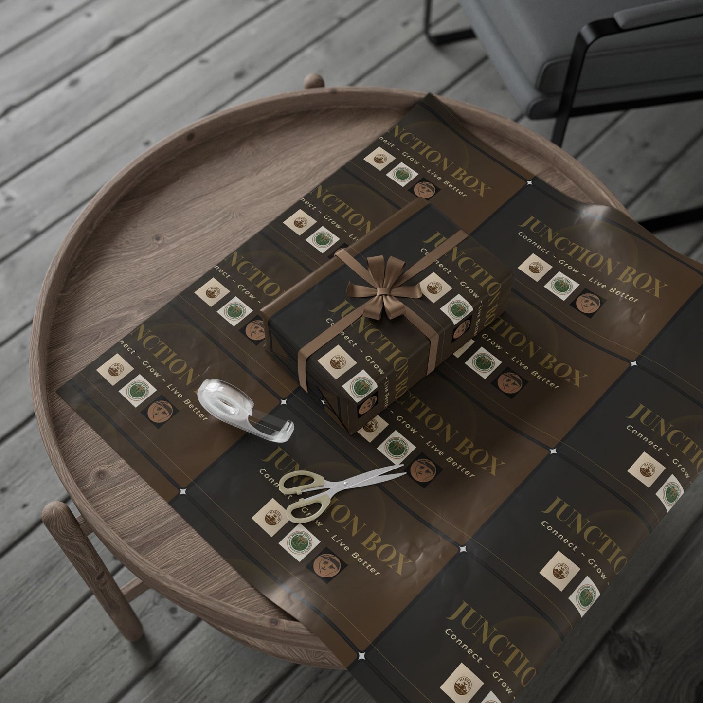 Elegant Patterned Wrapping Paper Roll - Perfect for Holiday Gifting and Special Occasions